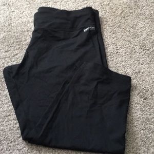 Calvin Klein blacks capris!